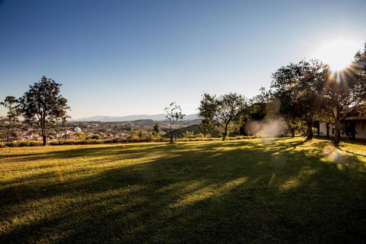 Pousada E Espaco Flor Da Serra Cruzeiro  Buitenkant foto